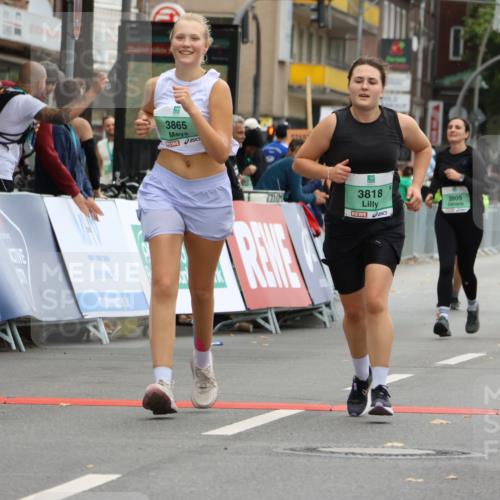 21.09.2025 - PSD Bank Halbmarathon Strokosch-Dieckow http://msf.ph/oto/8948302 21.09.2025 12:38:03 Ziel 3233, 3487, 3543, 3703, 3818, 3865, 3905 meine-sportfotos.de
