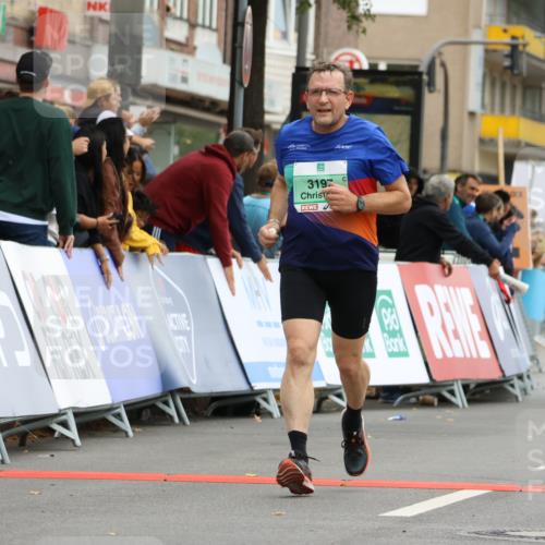 21.09.2025 - PSD Bank Halbmarathon Strokosch-Dieckow http://msf.ph/oto/8948340 21.09.2025 12:38:50 Ziel 3158, 3197, 3821, 3861 meine-sportfotos.de
