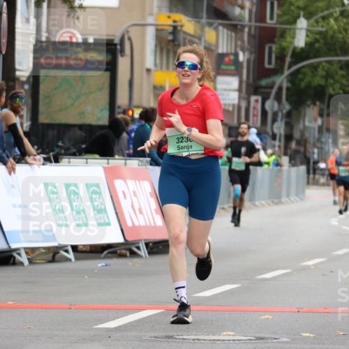 21.09.2025 - PSD Bank Halbmarathon Strokosch-Dieckow http://msf.ph/oto/8948360 21.09.2025 12:39:04 Ziel 3238, 3280, 3365 meine-sportfotos.de