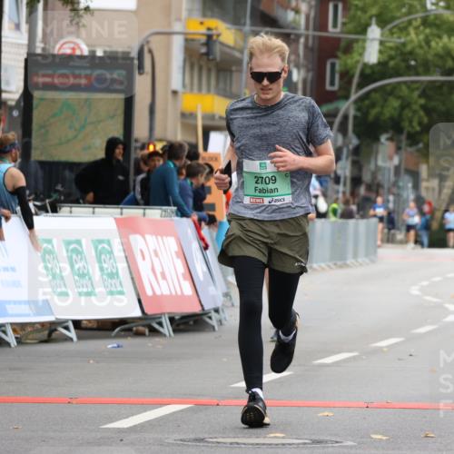 21.09.2025 - PSD Bank Halbmarathon Strokosch-Dieckow http://msf.ph/oto/8948391 21.09.2025 12:39:32 Ziel 2709, 2765, 3566, 3622, 3623 meine-sportfotos.de