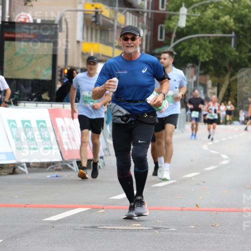 21.09.2025 - PSD Bank Halbmarathon Strokosch-Dieckow http://msf.ph/oto/8948450 21.09.2025 12:41:00 Ziel 1291, 1293, 1540, 3459, 3676 meine-sportfotos.de