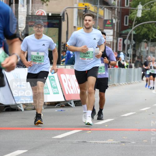 21.09.2025 - PSD Bank Halbmarathon Strokosch-Dieckow http://msf.ph/oto/8948455 21.09.2025 12:41:04 Ziel 1291, 1293, 1540, 3459, 3676 meine-sportfotos.de
