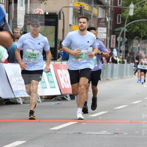 21.09.2025 - PSD Bank Halbmarathon Strokosch-Dieckow http://msf.ph/oto/8948457 21.09.2025 12:41:04 Ziel 1291, 1293, 1540, 3459, 3676 meine-sportfotos.de