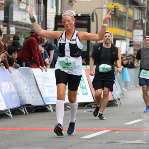21.09.2025 - PSD Bank Halbmarathon Strokosch-Dieckow http://msf.ph/oto/8948470 21.09.2025 12:41:23 Ziel 1352, 1497, 3628 meine-sportfotos.de