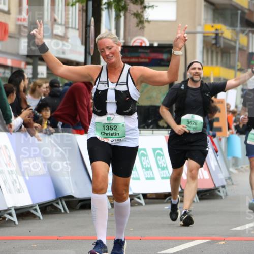 21.09.2025 - PSD Bank Halbmarathon Strokosch-Dieckow http://msf.ph/oto/8948480 21.09.2025 12:41:24 Ziel 1352, 1497, 3628 meine-sportfotos.de