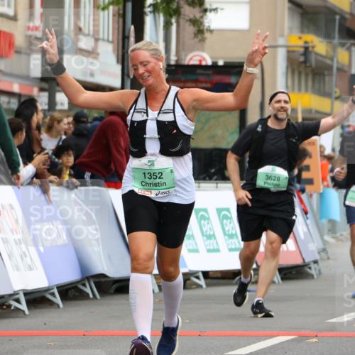 21.09.2025 - PSD Bank Halbmarathon Strokosch-Dieckow http://msf.ph/oto/8948481 21.09.2025 12:41:24 Ziel 1352, 1497, 3628 meine-sportfotos.de