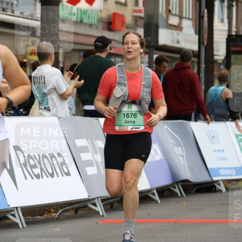 21.09.2025 - PSD Bank Halbmarathon Strokosch-Dieckow http://msf.ph/oto/8948522 21.09.2025 12:42:11 Ziel 1676, 3864 meine-sportfotos.de