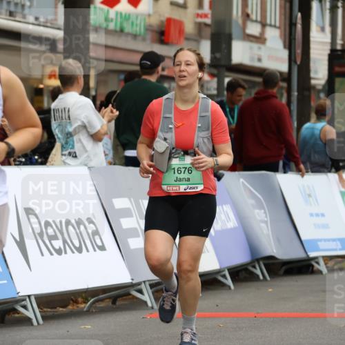 21.09.2025 - PSD Bank Halbmarathon Strokosch-Dieckow http://msf.ph/oto/8948523 21.09.2025 12:42:11 Ziel 1676, 3864 meine-sportfotos.de