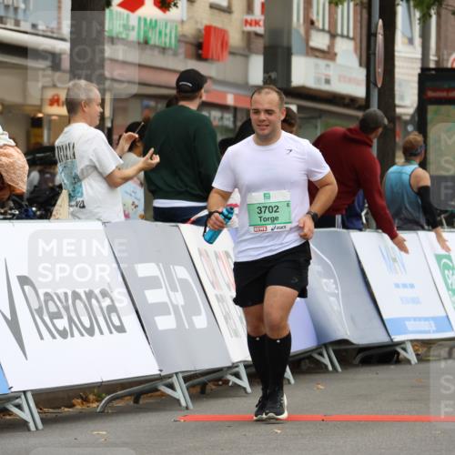 21.09.2025 - PSD Bank Halbmarathon Strokosch-Dieckow http://msf.ph/oto/8948526 21.09.2025 12:42:19 Ziel 1676, 3241, 3381, 3495, 3702 meine-sportfotos.de