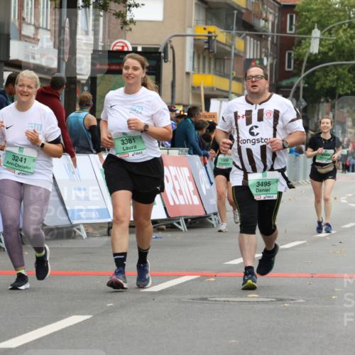 21.09.2025 - PSD Bank Halbmarathon Strokosch-Dieckow http://msf.ph/oto/8948536 21.09.2025 12:42:22 Ziel 3241, 3381, 3495, 3702 meine-sportfotos.de