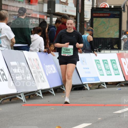 21.09.2025 - PSD Bank Halbmarathon Strokosch-Dieckow http://msf.ph/oto/8948544 21.09.2025 12:42:28 Ziel 1300, 3241, 3381, 3495, 3537, 3702 meine-sportfotos.de