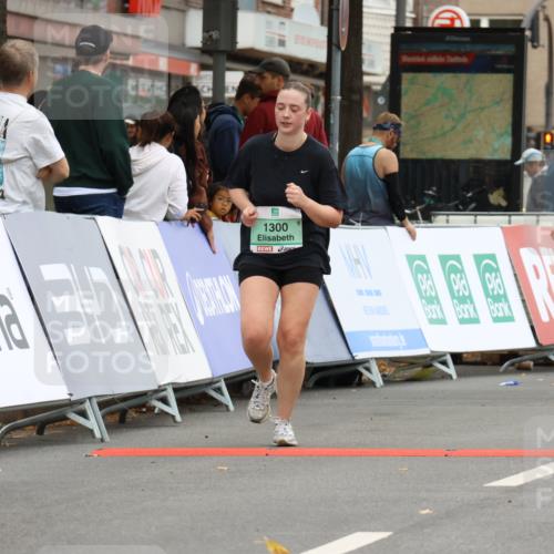 21.09.2025 - PSD Bank Halbmarathon Strokosch-Dieckow http://msf.ph/oto/8948546 21.09.2025 12:42:28 Ziel 1300, 3241, 3381, 3495, 3537, 3702 meine-sportfotos.de