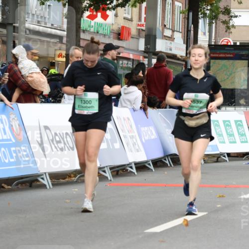 21.09.2025 - PSD Bank Halbmarathon Strokosch-Dieckow http://msf.ph/oto/8948554 21.09.2025 12:42:31 Ziel 1300, 3241, 3381, 3495, 3537 meine-sportfotos.de