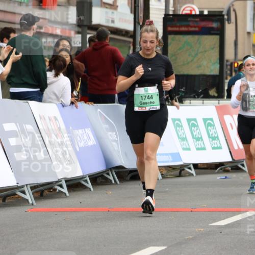 21.09.2025 - PSD Bank Halbmarathon Strokosch-Dieckow http://msf.ph/oto/8948559 21.09.2025 12:42:48 Ziel 1744, 3591 meine-sportfotos.de