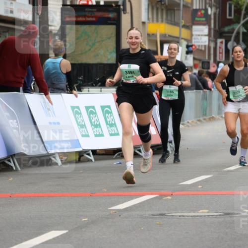 21.09.2025 - PSD Bank Halbmarathon Strokosch-Dieckow http://msf.ph/oto/8948579 21.09.2025 12:43:06 Ziel 1155, 2279, 3491 meine-sportfotos.de
