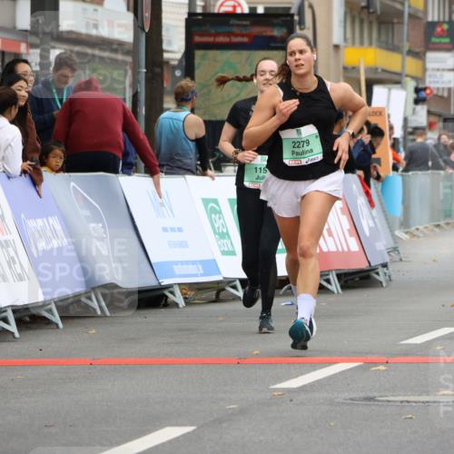 21.09.2025 - PSD Bank Halbmarathon Strokosch-Dieckow http://msf.ph/oto/8948588 21.09.2025 12:43:09 Ziel 1155, 2279, 3491, 3569 meine-sportfotos.de