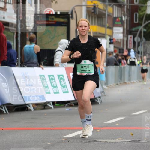 21.09.2025 - PSD Bank Halbmarathon Strokosch-Dieckow http://msf.ph/oto/8948614 21.09.2025 12:43:19 Ziel 1155, 2279, 3569, 3750 meine-sportfotos.de