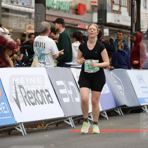 21.09.2025 - PSD Bank Halbmarathon Strokosch-Dieckow http://msf.ph/oto/8948624 21.09.2025 12:43:48 Ziel 3584, 3877 meine-sportfotos.de