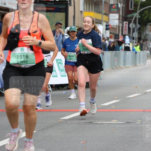 21.09.2025 - PSD Bank Halbmarathon Strokosch-Dieckow http://msf.ph/oto/8948656 21.09.2025 12:44:17 Ziel 1516, 3712, 3714, 3744, 3850 meine-sportfotos.de