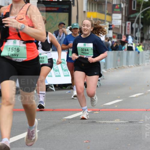 21.09.2025 - PSD Bank Halbmarathon Strokosch-Dieckow http://msf.ph/oto/8948658 21.09.2025 12:44:18 Ziel 1516, 3712, 3714, 3744, 3850 meine-sportfotos.de