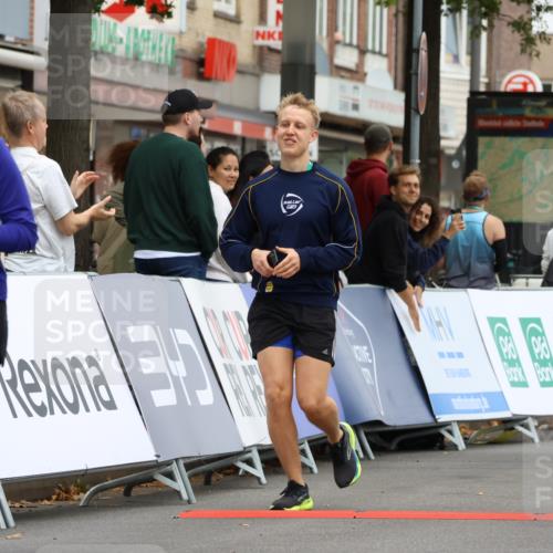 21.09.2025 - PSD Bank Halbmarathon Strokosch-Dieckow http://msf.ph/oto/8948758 21.09.2025 12:46:48 Ziel 3596, 3647, 3872 meine-sportfotos.de