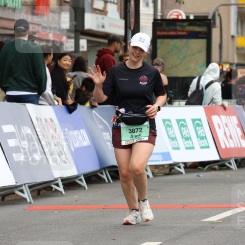 21.09.2025 - PSD Bank Halbmarathon Strokosch-Dieckow http://msf.ph/oto/8948765 21.09.2025 12:46:52 Ziel 3596, 3647, 3872 meine-sportfotos.de