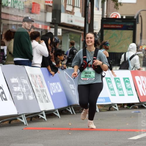 21.09.2025 - PSD Bank Halbmarathon Strokosch-Dieckow http://msf.ph/oto/8948809 21.09.2025 12:48:34 Ziel 3830, 3834 meine-sportfotos.de