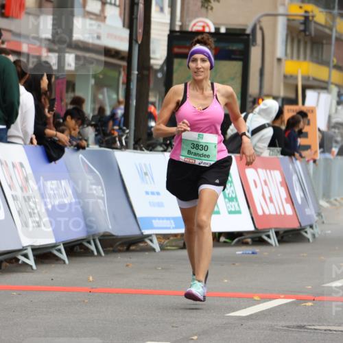 21.09.2025 - PSD Bank Halbmarathon Strokosch-Dieckow http://msf.ph/oto/8948819 21.09.2025 12:48:39 Ziel 3830, 3834 meine-sportfotos.de