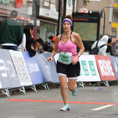 21.09.2025 - PSD Bank Halbmarathon Strokosch-Dieckow http://msf.ph/oto/8948827 21.09.2025 12:48:39 Ziel 3830, 3834 meine-sportfotos.de