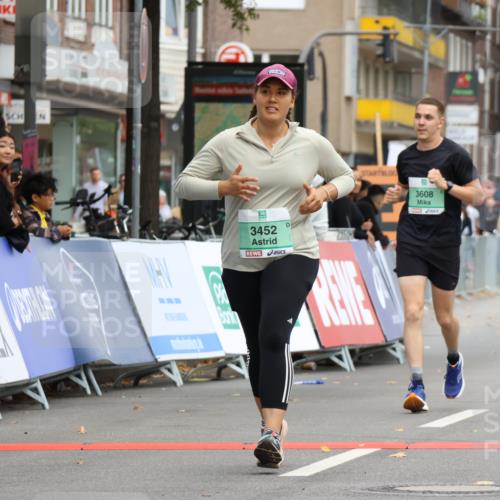 21.09.2025 - PSD Bank Halbmarathon Strokosch-Dieckow http://msf.ph/oto/8948829 21.09.2025 12:48:55 Ziel 3452, 3608, 3707 meine-sportfotos.de
