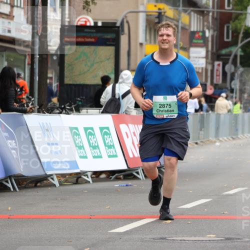 21.09.2025 - PSD Bank Halbmarathon Strokosch-Dieckow http://msf.ph/oto/8948889 21.09.2025 12:50:08 Ziel 2875 meine-sportfotos.de