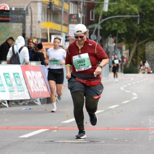 21.09.2025 - PSD Bank Halbmarathon Strokosch-Dieckow http://msf.ph/oto/8948893 21.09.2025 12:50:34 Ziel 1277, 3852 meine-sportfotos.de