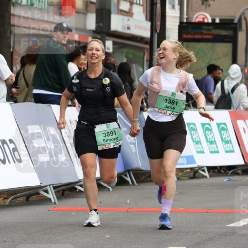 21.09.2025 - PSD Bank Halbmarathon Strokosch-Dieckow http://msf.ph/oto/8948943 21.09.2025 12:51:32 Ziel 1381, 3891 meine-sportfotos.de