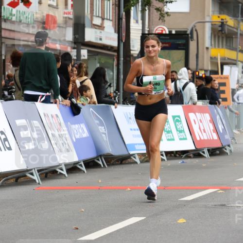 21.09.2025 - PSD Bank Halbmarathon Strokosch-Dieckow http://msf.ph/oto/8948948 21.09.2025 12:51:41 Ziel 1340, 1381, 3891 meine-sportfotos.de