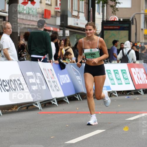 21.09.2025 - PSD Bank Halbmarathon Strokosch-Dieckow http://msf.ph/oto/8948955 21.09.2025 12:51:42 Ziel 1340, 1381, 3891 meine-sportfotos.de