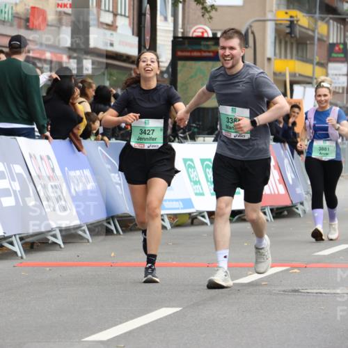 21.09.2025 - PSD Bank Halbmarathon Strokosch-Dieckow http://msf.ph/oto/8948987 21.09.2025 12:52:54 Ziel 3384, 3427, 3863, 3881 meine-sportfotos.de