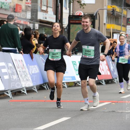 21.09.2025 - PSD Bank Halbmarathon Strokosch-Dieckow http://msf.ph/oto/8948989 21.09.2025 12:52:55 Ziel 3384, 3427, 3863, 3881 meine-sportfotos.de