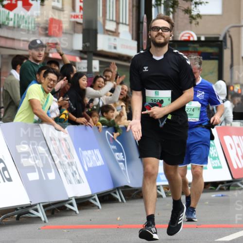 21.09.2025 - PSD Bank Halbmarathon Strokosch-Dieckow http://msf.ph/oto/8949036 21.09.2025 12:54:23 Ziel 1274, 3341, 3764, 3804, 3805 meine-sportfotos.de