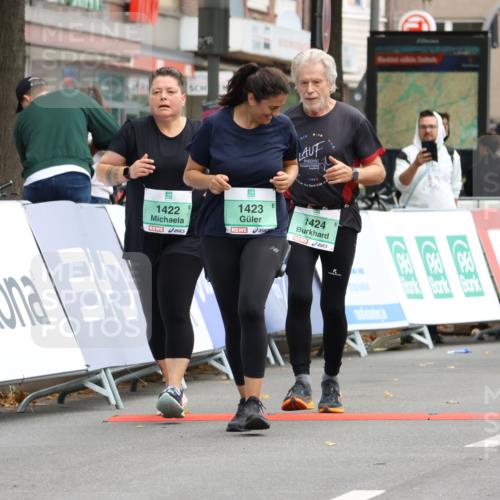21.09.2025 - PSD Bank Halbmarathon Strokosch-Dieckow http://msf.ph/oto/8949054 21.09.2025 12:55:07 Ziel 1422, 1423, 1424, 1425, 3854 meine-sportfotos.de