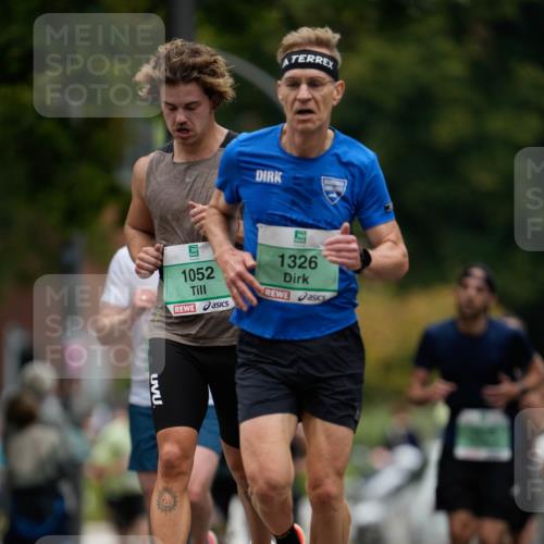 21.09.2025 - PSD Bank Halbmarathon Patografie http://msf.ph/oto/8949081 21.09.2025 09:58:03 Laufen 1052, 1326 meine-sportfotos.de
