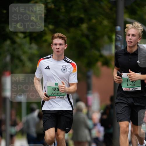 21.09.2025 - PSD Bank Halbmarathon Patografie http://msf.ph/oto/8949123 21.09.2025 10:07:53 Laufen 180, 1140 meine-sportfotos.de
