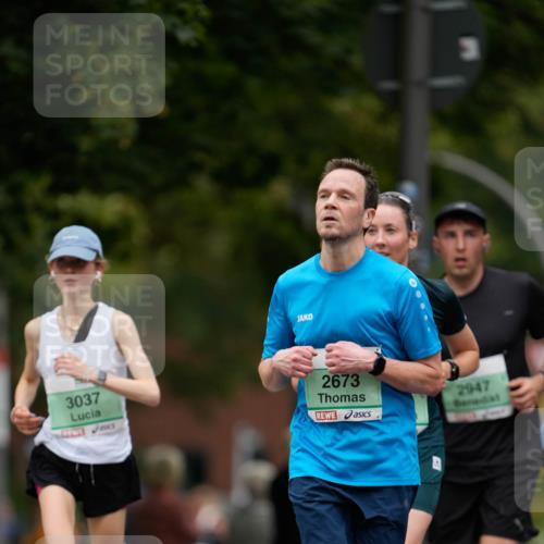 21.09.2025 - PSD Bank Halbmarathon Patografie http://msf.ph/oto/8949169 21.09.2025 10:16:09 Laufen 3037, 2673, 2947 meine-sportfotos.de