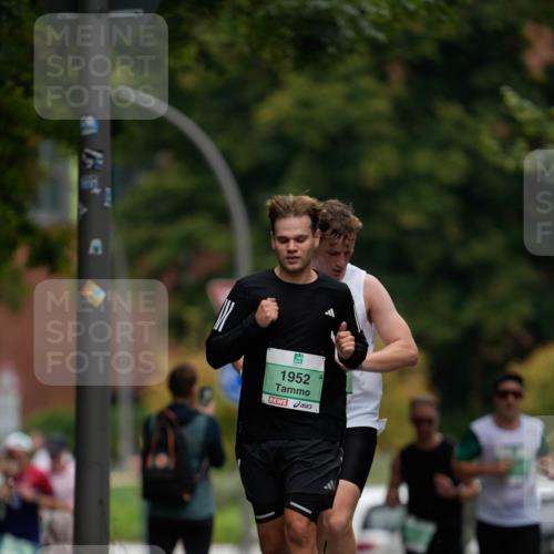 21.09.2025 - PSD Bank Halbmarathon Patografie http://msf.ph/oto/8949239 21.09.2025 10:01:20 Laufen 1952 meine-sportfotos.de