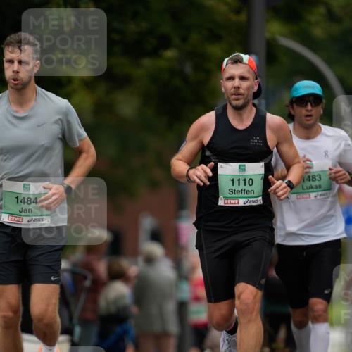 21.09.2025 - PSD Bank Halbmarathon Patografie http://msf.ph/oto/8949263 21.09.2025 10:05:26 Laufen 1484, 1110, 1483 meine-sportfotos.de
