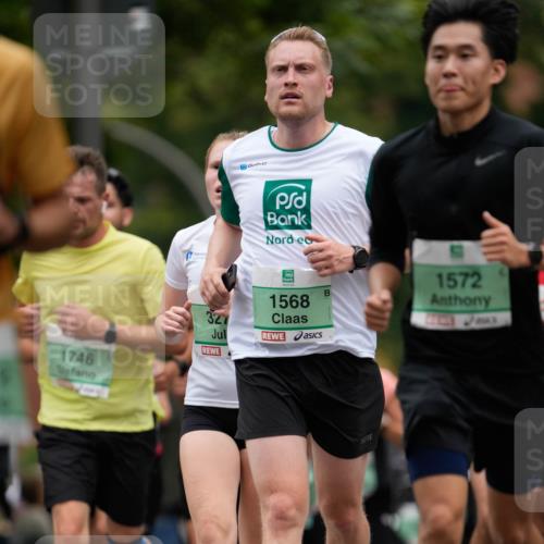 21.09.2025 - PSD Bank Halbmarathon Patografie http://msf.ph/oto/8949340 21.09.2025 10:17:32 Laufen 1568, 327, 1746, 1572 meine-sportfotos.de