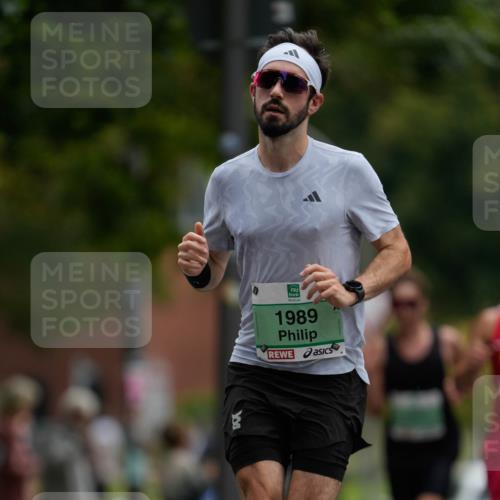 21.09.2025 - PSD Bank Halbmarathon Patografie http://msf.ph/oto/8949387 21.09.2025 09:52:15 Laufen 1989 meine-sportfotos.de