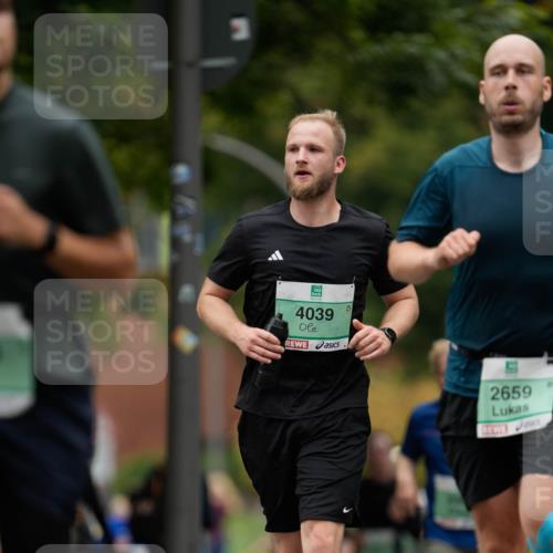 21.09.2025 - PSD Bank Halbmarathon Patografie http://msf.ph/oto/8949530 21.09.2025 10:18:46 Laufen 4039, 2659 meine-sportfotos.de