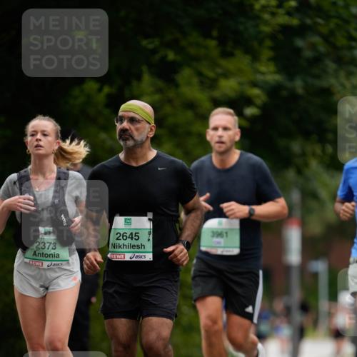 21.09.2025 - PSD Bank Halbmarathon Patografie http://msf.ph/oto/8949550 21.09.2025 10:20:04 Laufen 2373, 2645, 3961, 14 meine-sportfotos.de