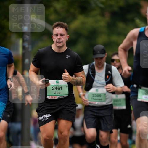 21.09.2025 - PSD Bank Halbmarathon Patografie http://msf.ph/oto/8949699 21.09.2025 10:15:03 Laufen 2461, 2309, 61412, 3 meine-sportfotos.de