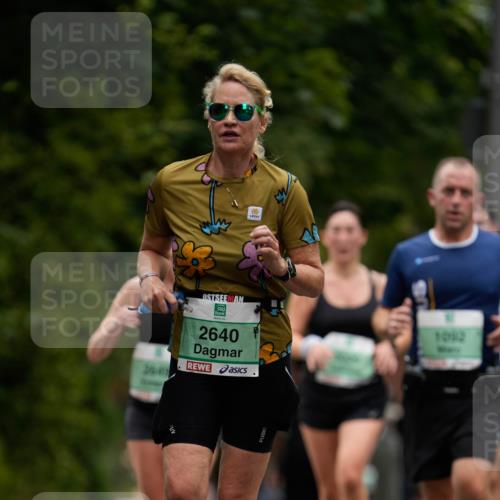 21.09.2025 - PSD Bank Halbmarathon Patografie http://msf.ph/oto/8949730 21.09.2025 10:19:42 Laufen 2640, 1092 meine-sportfotos.de